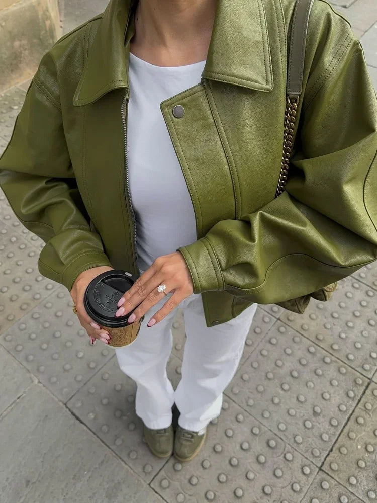 Women's Oversized Jacket with Wide Collar & Snap Front Closure - Stylish & Comfortable Outerwear