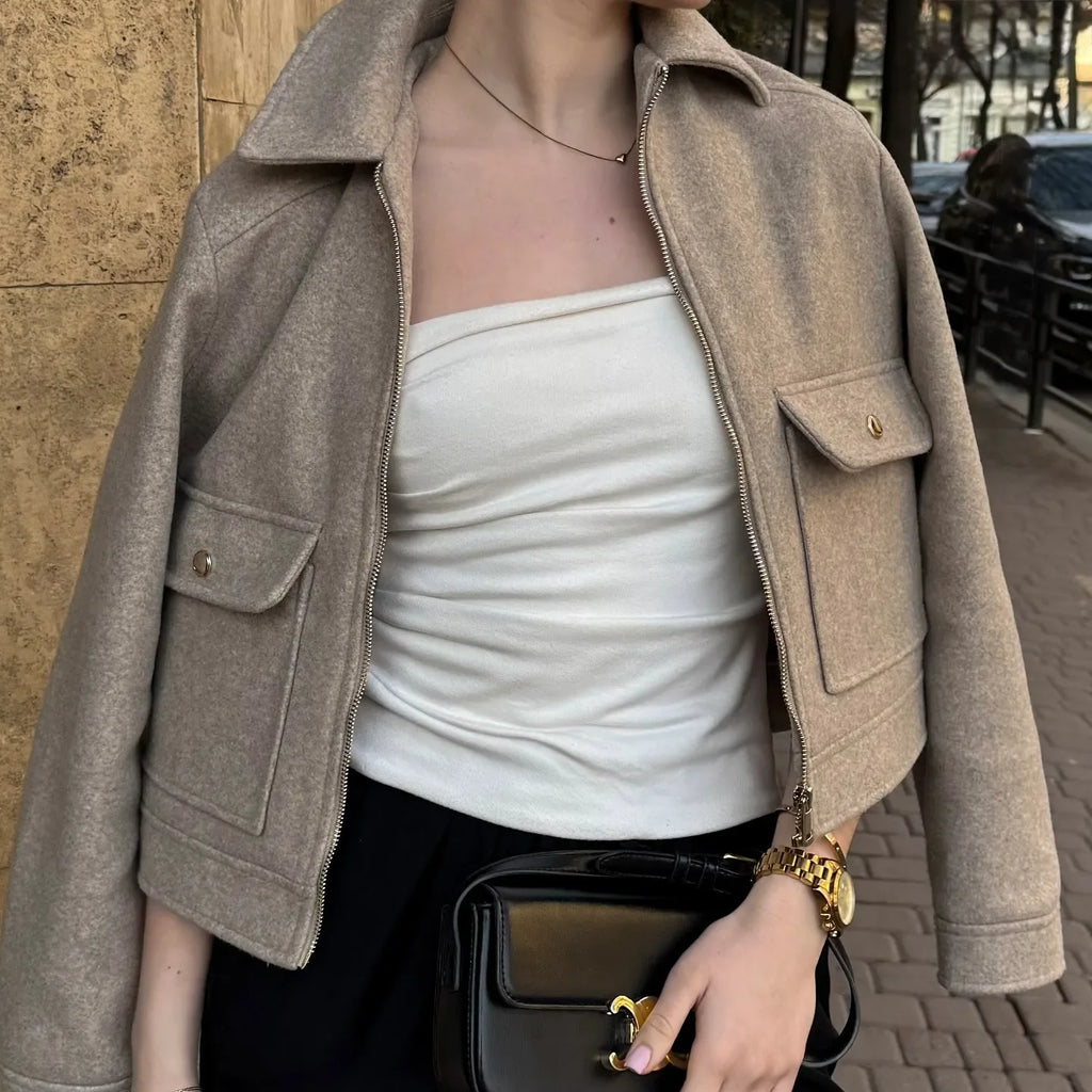 Stylish Women's Short Lapel Bomber Jacket - Zip Front & Flap Pockets - Trendy Outerwear for Casual & Chic Looks